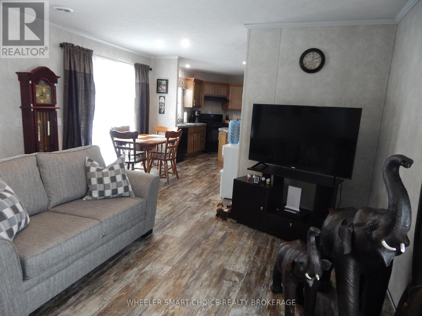 2729 CROWS NEST ROAD E - 18