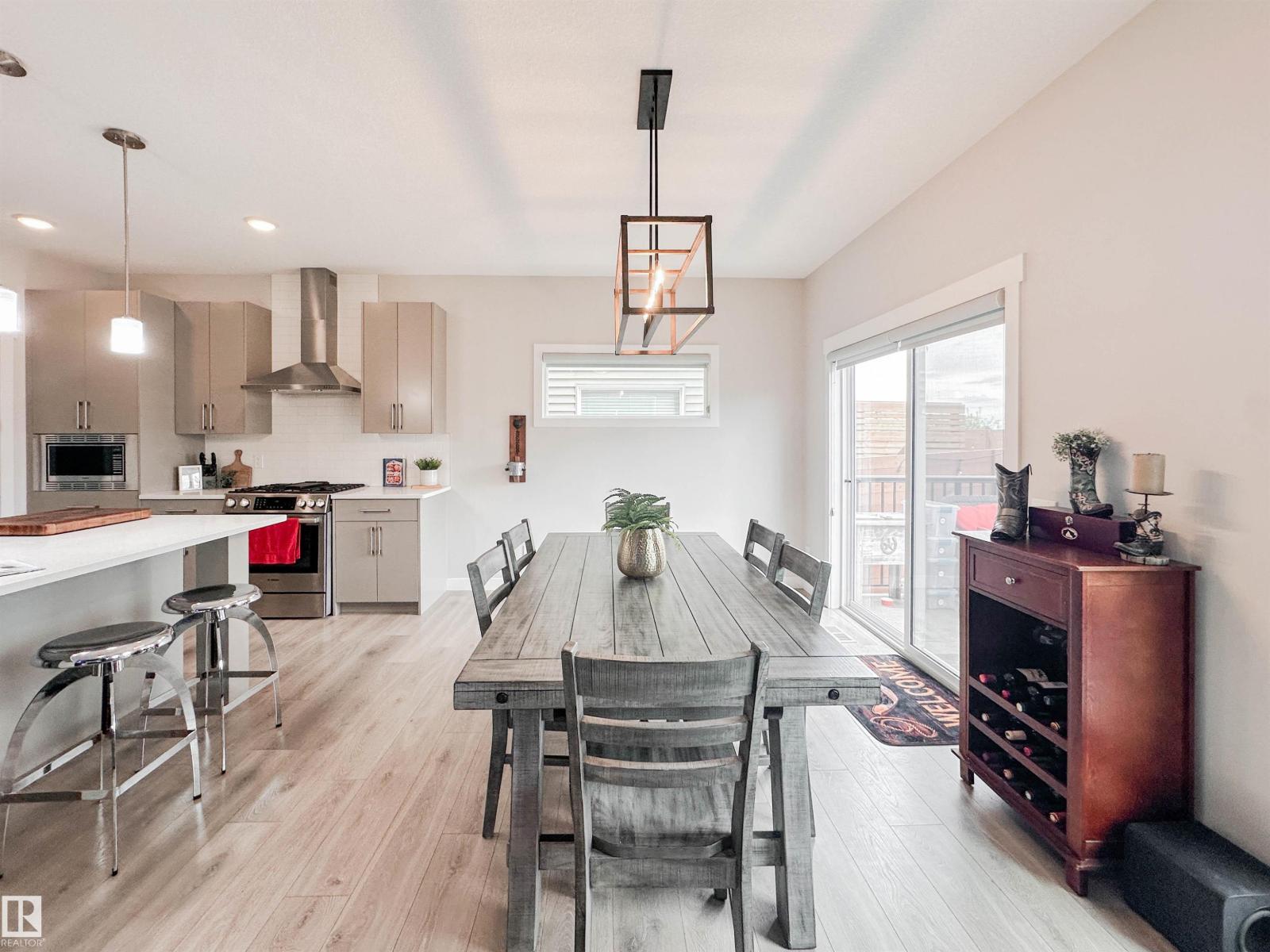 103 JOYAL WY - 18
