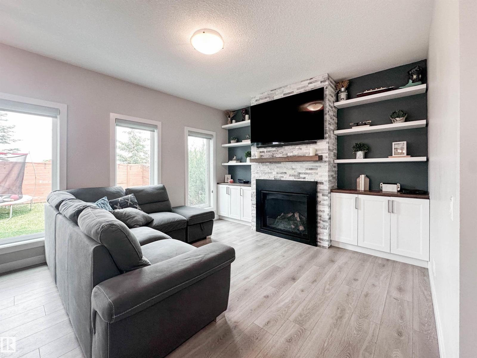 103 JOYAL WY - 19