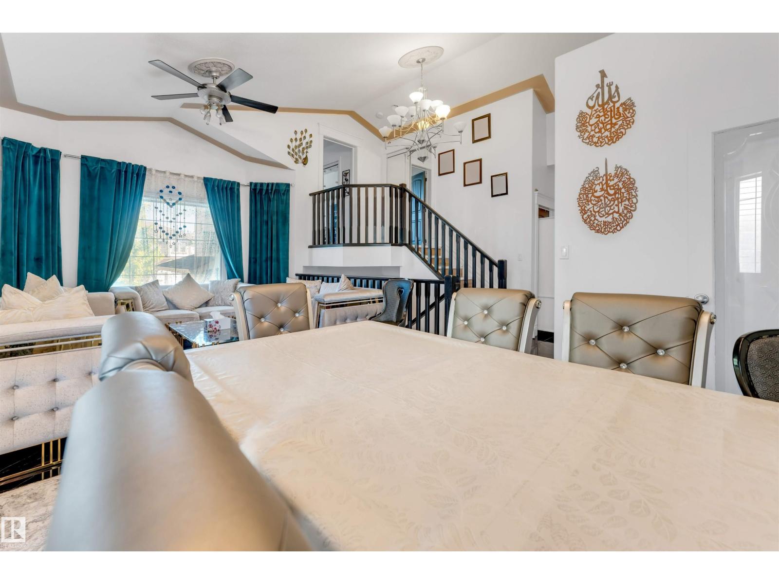 7920 7 AV SW — photo 15