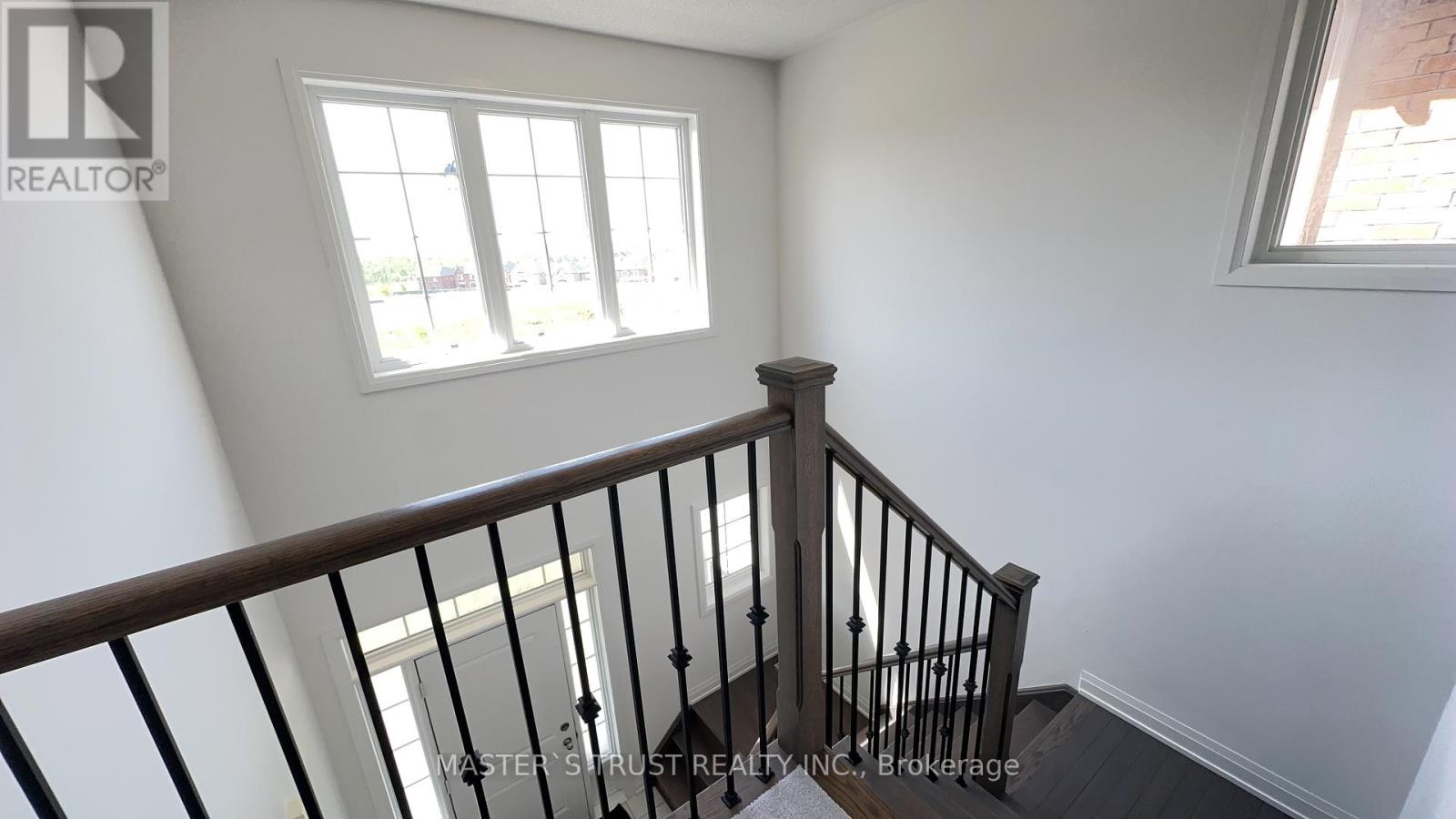 102 FRANK KELLY DRIVE - 21