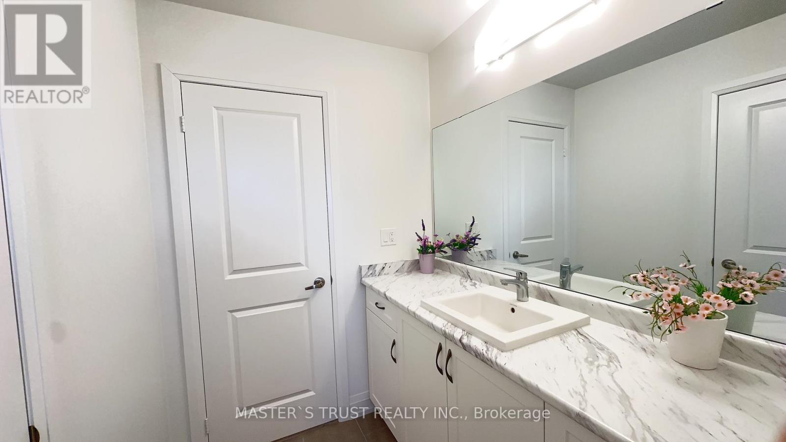 102 FRANK KELLY DRIVE - 36
