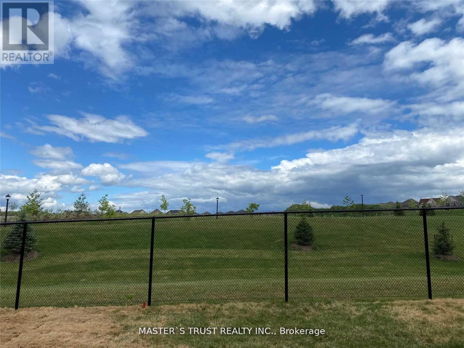 102 FRANK KELLY DRIVE - 39