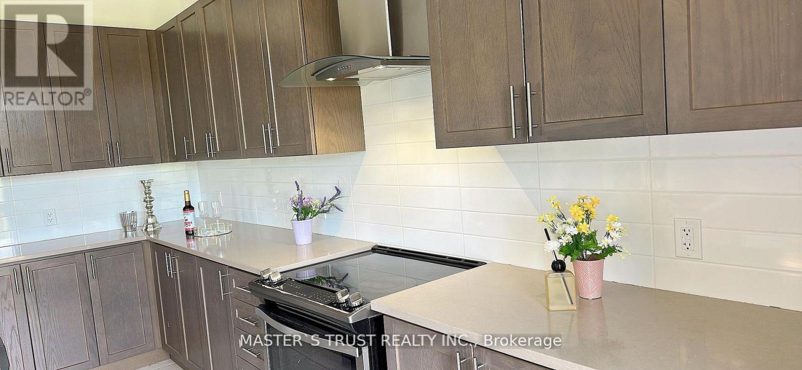 102 FRANK KELLY DRIVE - 5