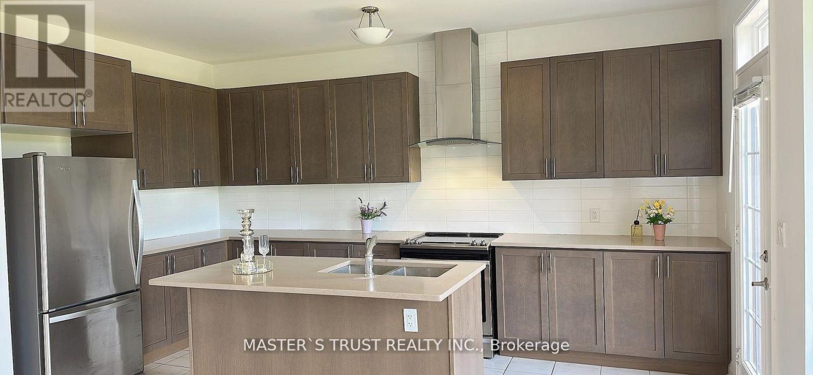 102 FRANK KELLY DRIVE - 7