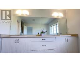 102 Frank Kelly Drive, East Gwillimbury, ON L9N0V3 Photo 26