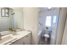 102 Frank Kelly Drive, East Gwillimbury, ON L9N0V3 Photo 35