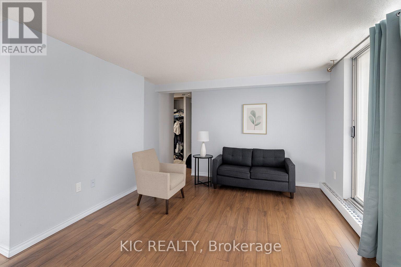 #403 2645 KIPLING AVENUE - 9
