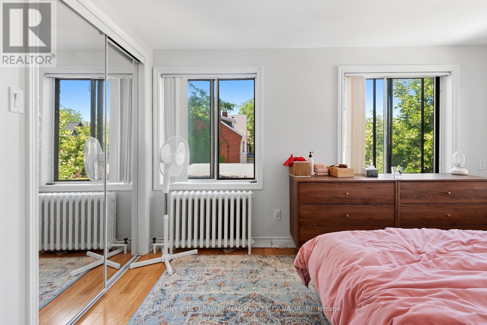 376 SUNNYSIDE AVENUE - Image 11