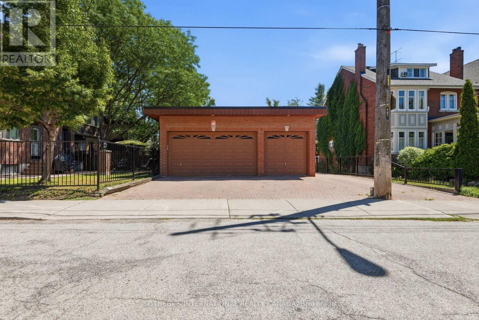 376 SUNNYSIDE AVENUE - Image 3