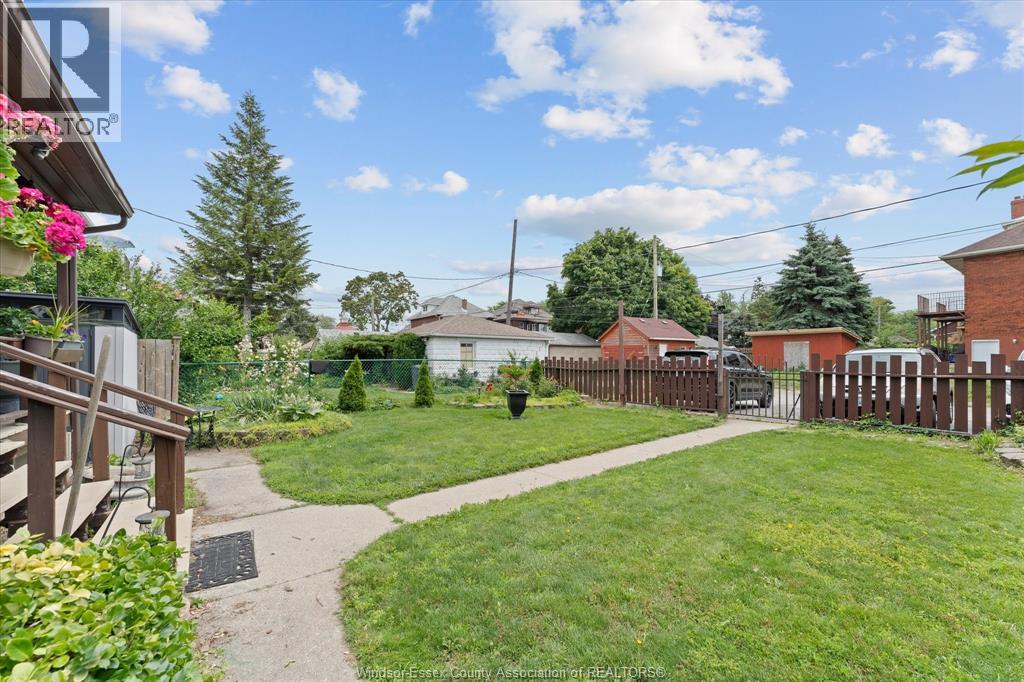 1331 RIVERSIDE DRIVE - 22
