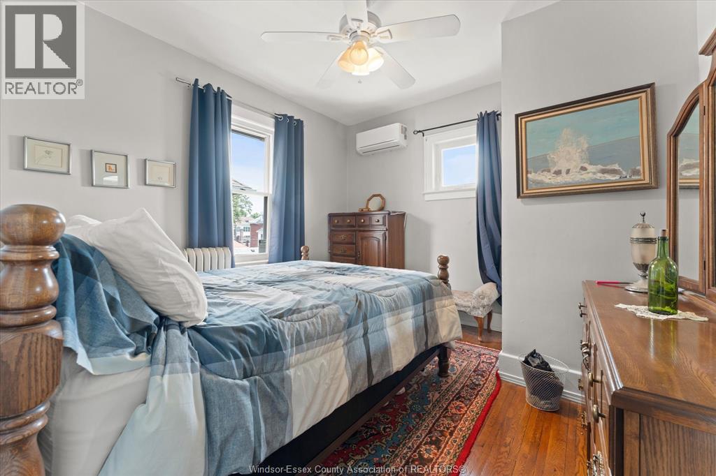 1331 RIVERSIDE DRIVE - 14