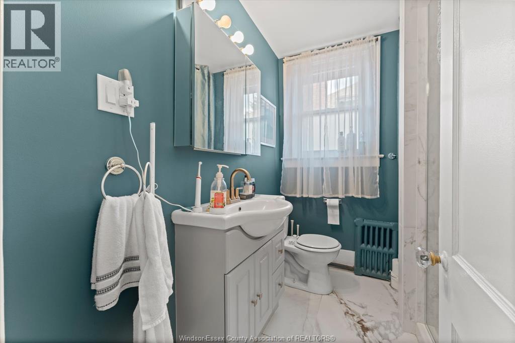 1331 RIVERSIDE DRIVE - 17