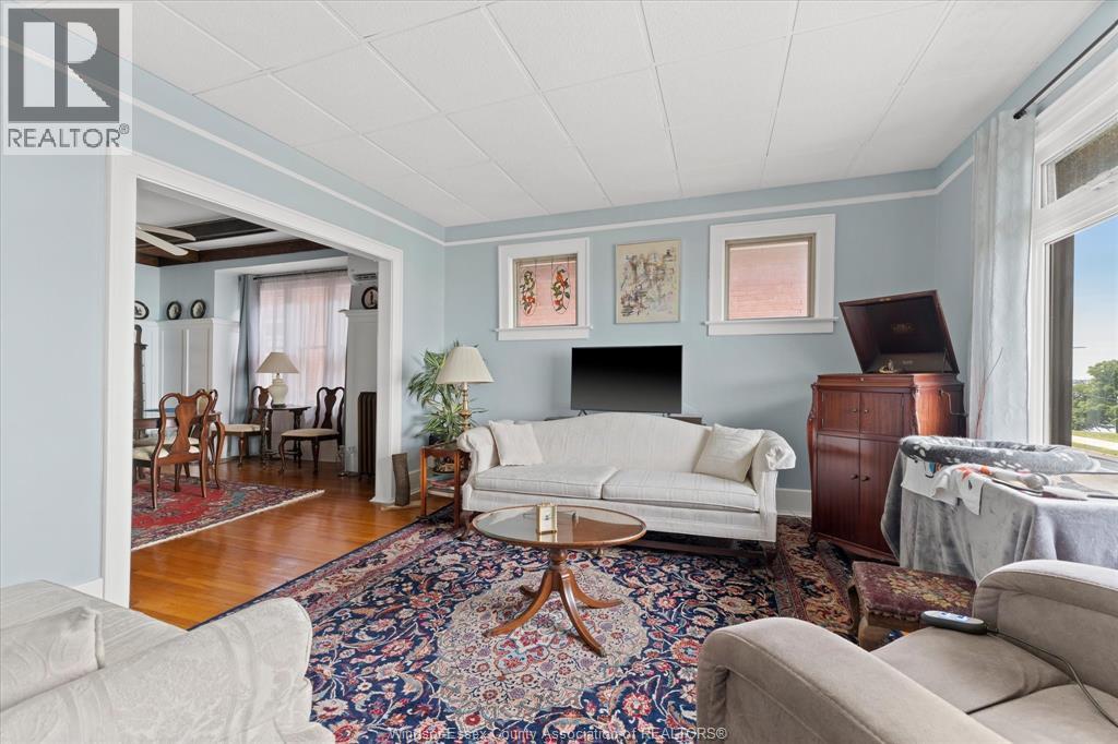 1331 RIVERSIDE DRIVE - 13