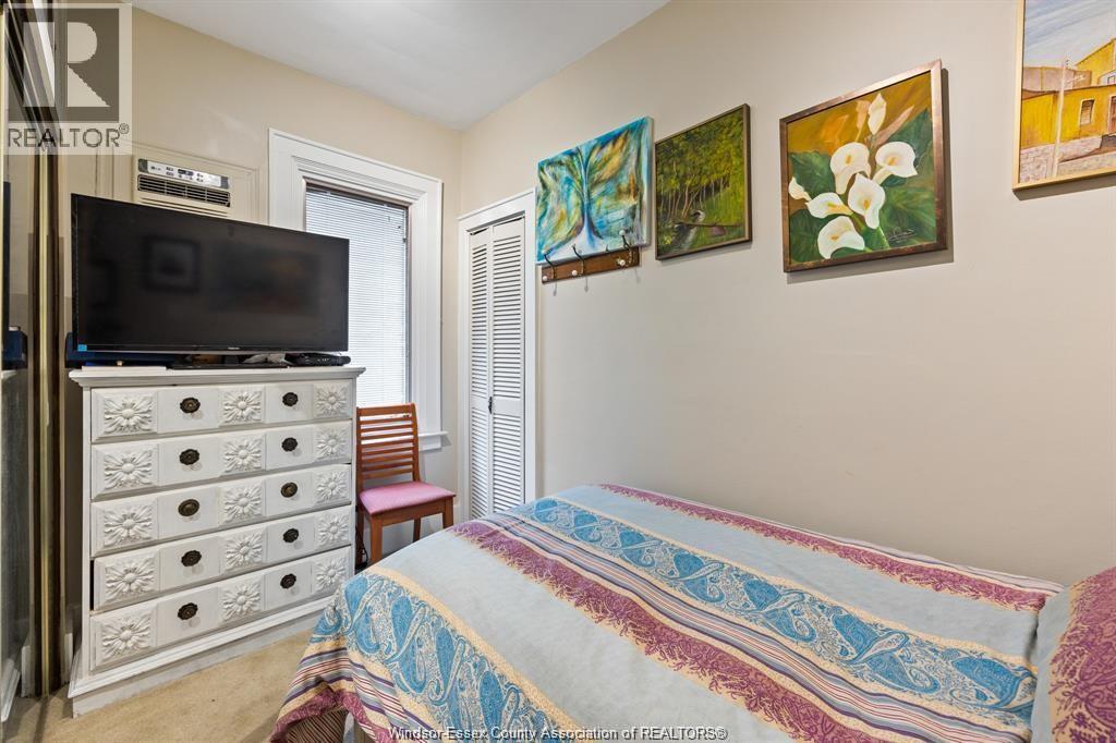 1331 RIVERSIDE DRIVE - 33