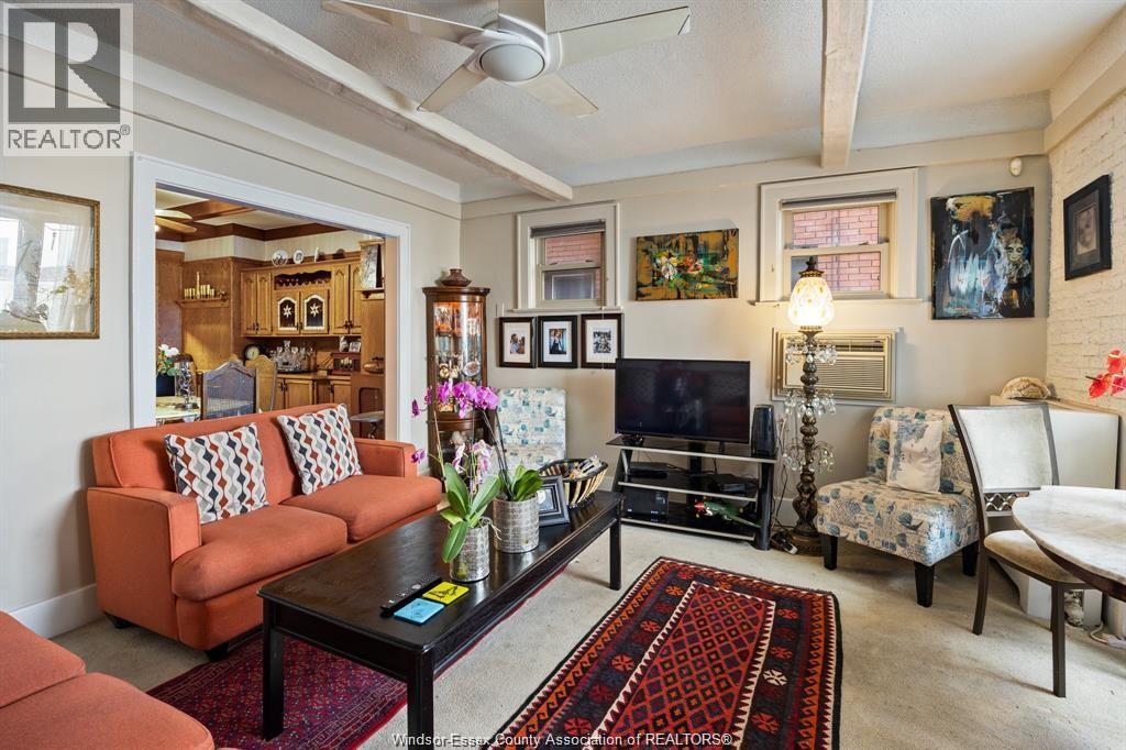 1331 RIVERSIDE DRIVE - 31