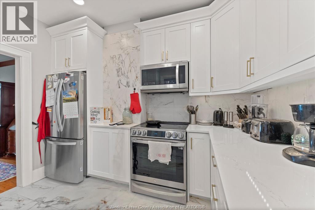 1331 RIVERSIDE DRIVE - 6