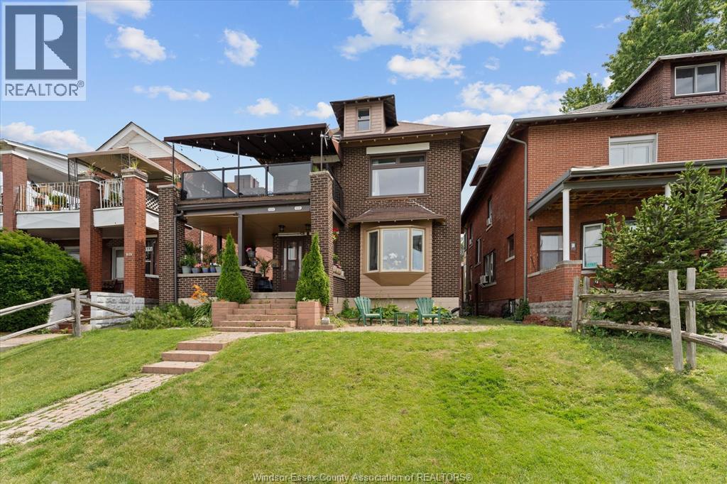 1331 RIVERSIDE DRIVE - 4