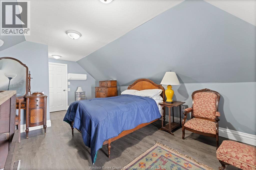 1331 RIVERSIDE DRIVE - 16