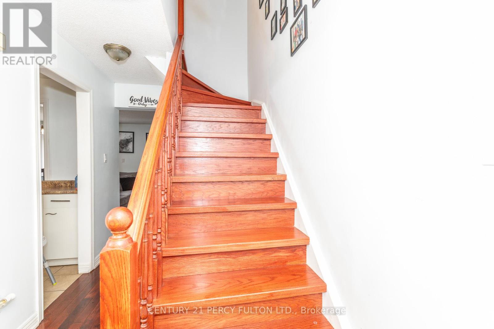 557 COBBLEHILL DRIVE - 19