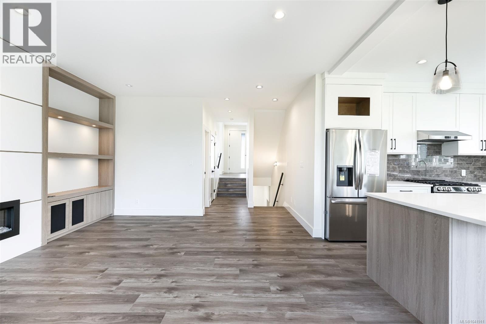 909 Harbour View St - 16