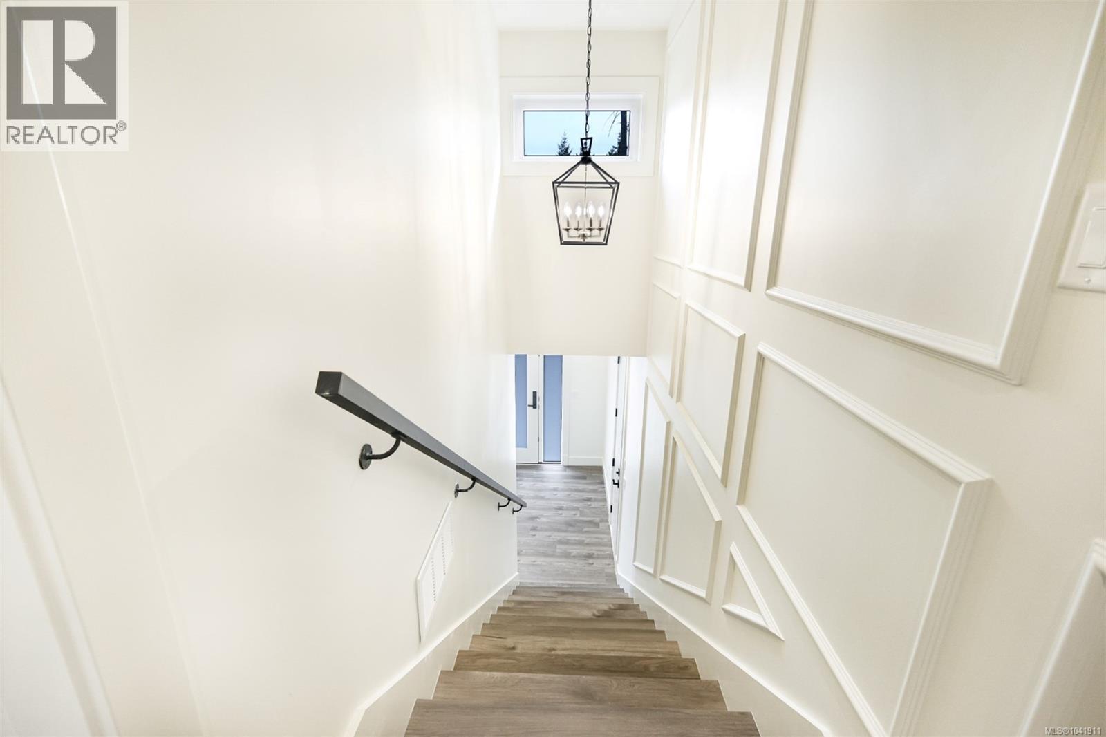 909 Harbour View St - 21