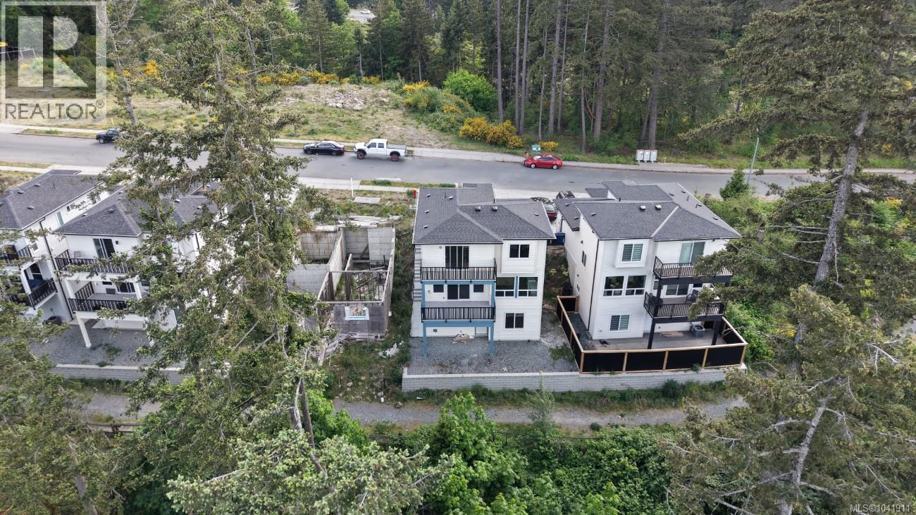 909 Harbour View St - 42