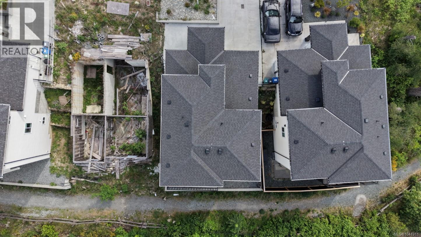 909 Harbour View St - 43