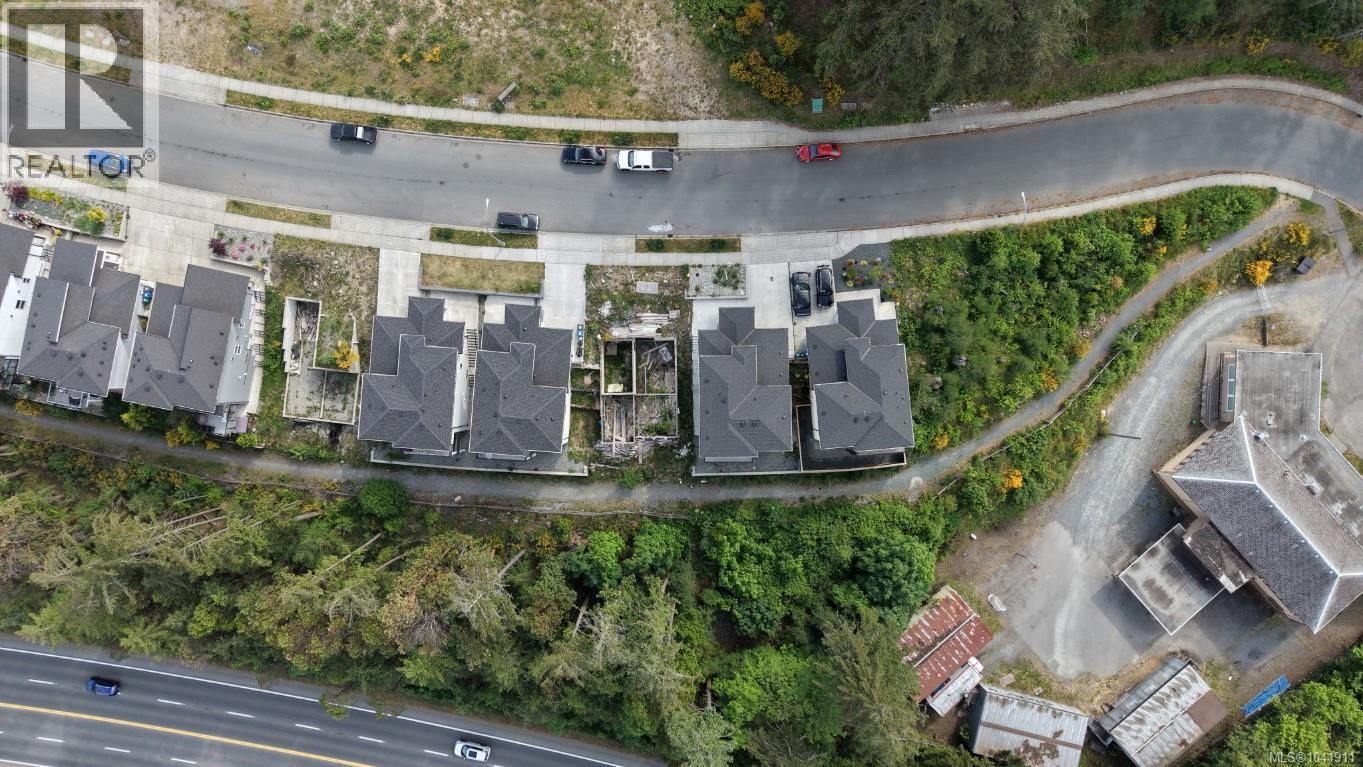 909 Harbour View St - 45