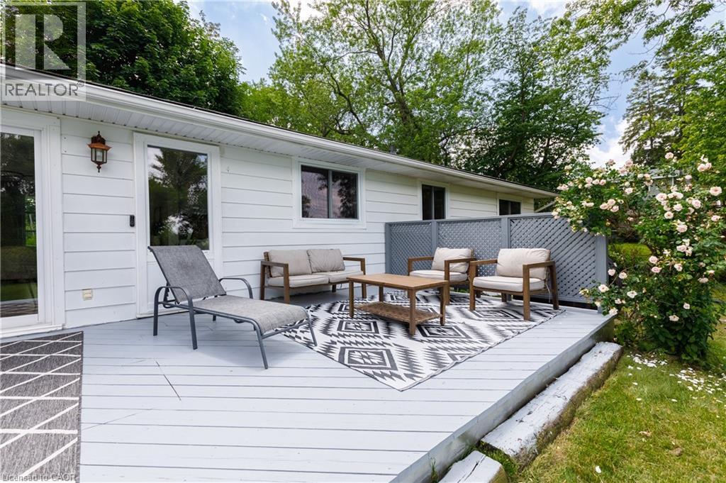 176 RIVERBANK Drive - Image 39