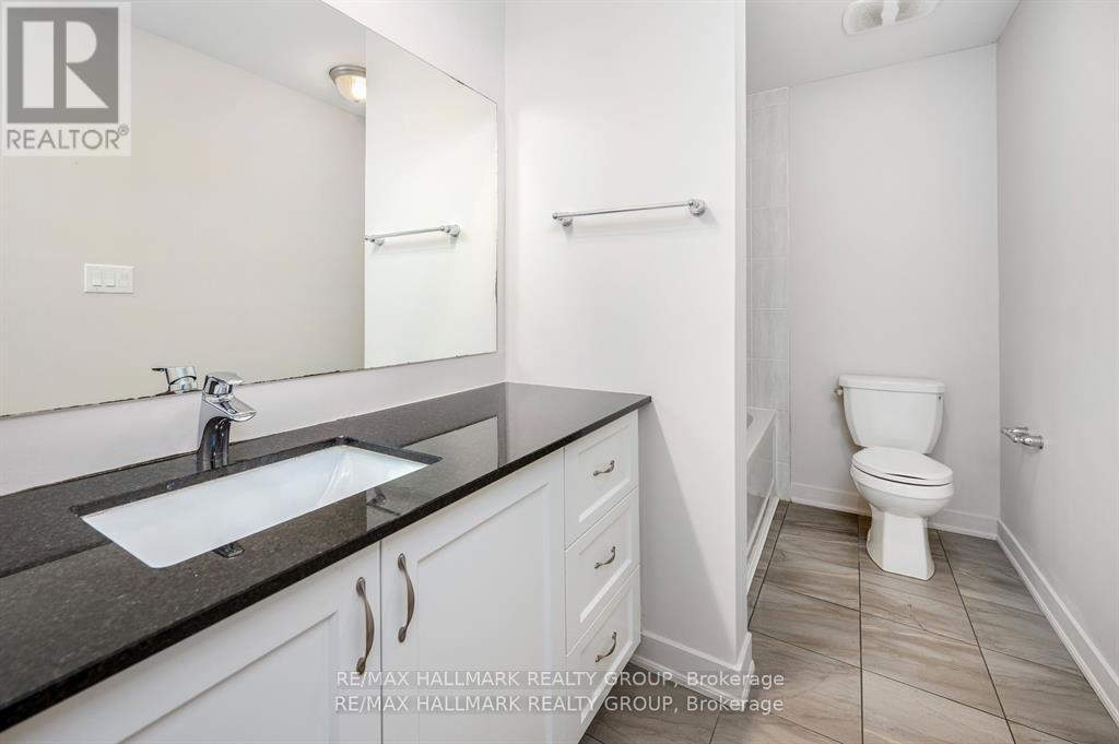 House for Rent in Ottawa – 545 OZAWA PRIVATE, Ottawa – By Peter Sagos - Image 17