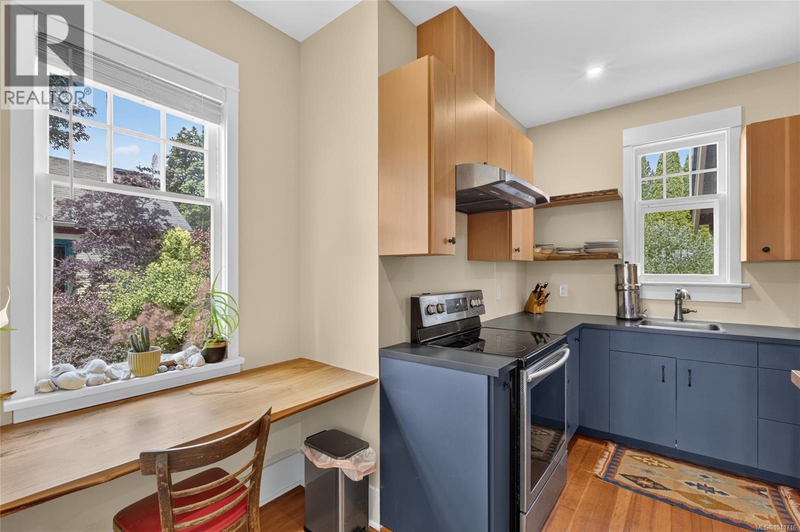 307 3rd St - 21