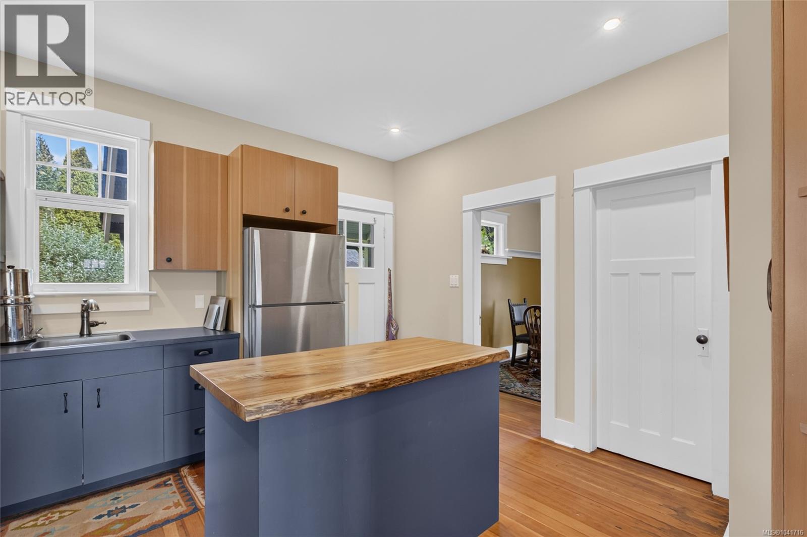 307 3rd St - 19
