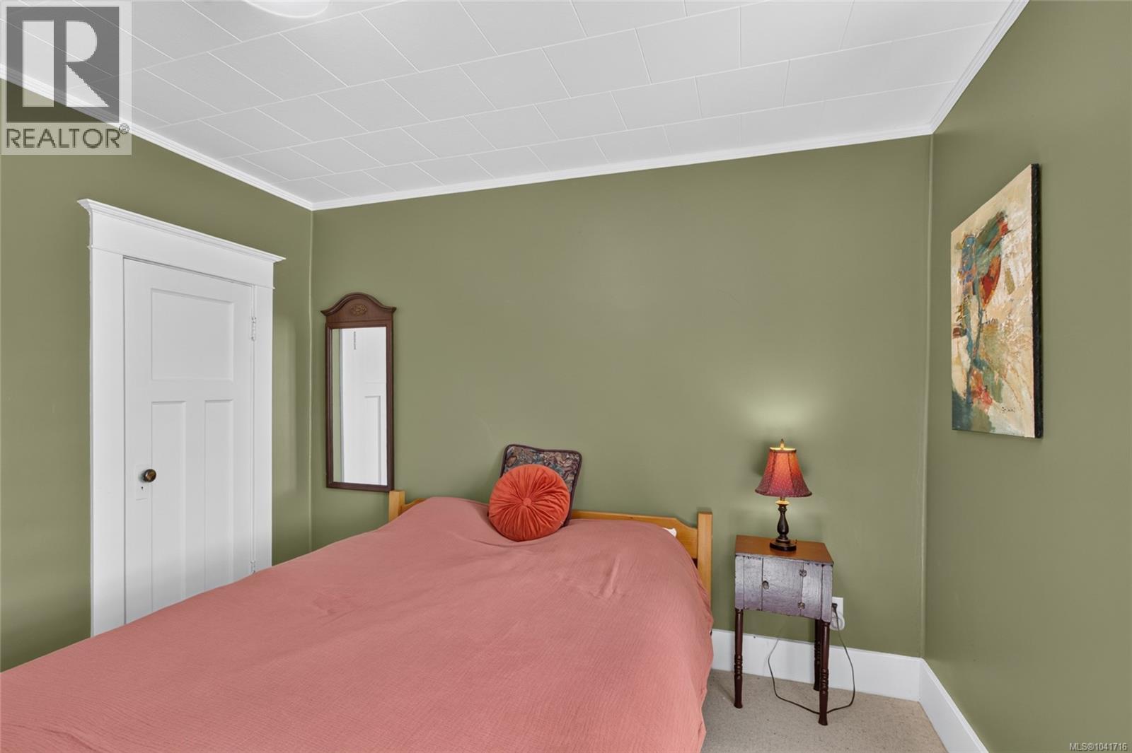 307 3rd St - 33