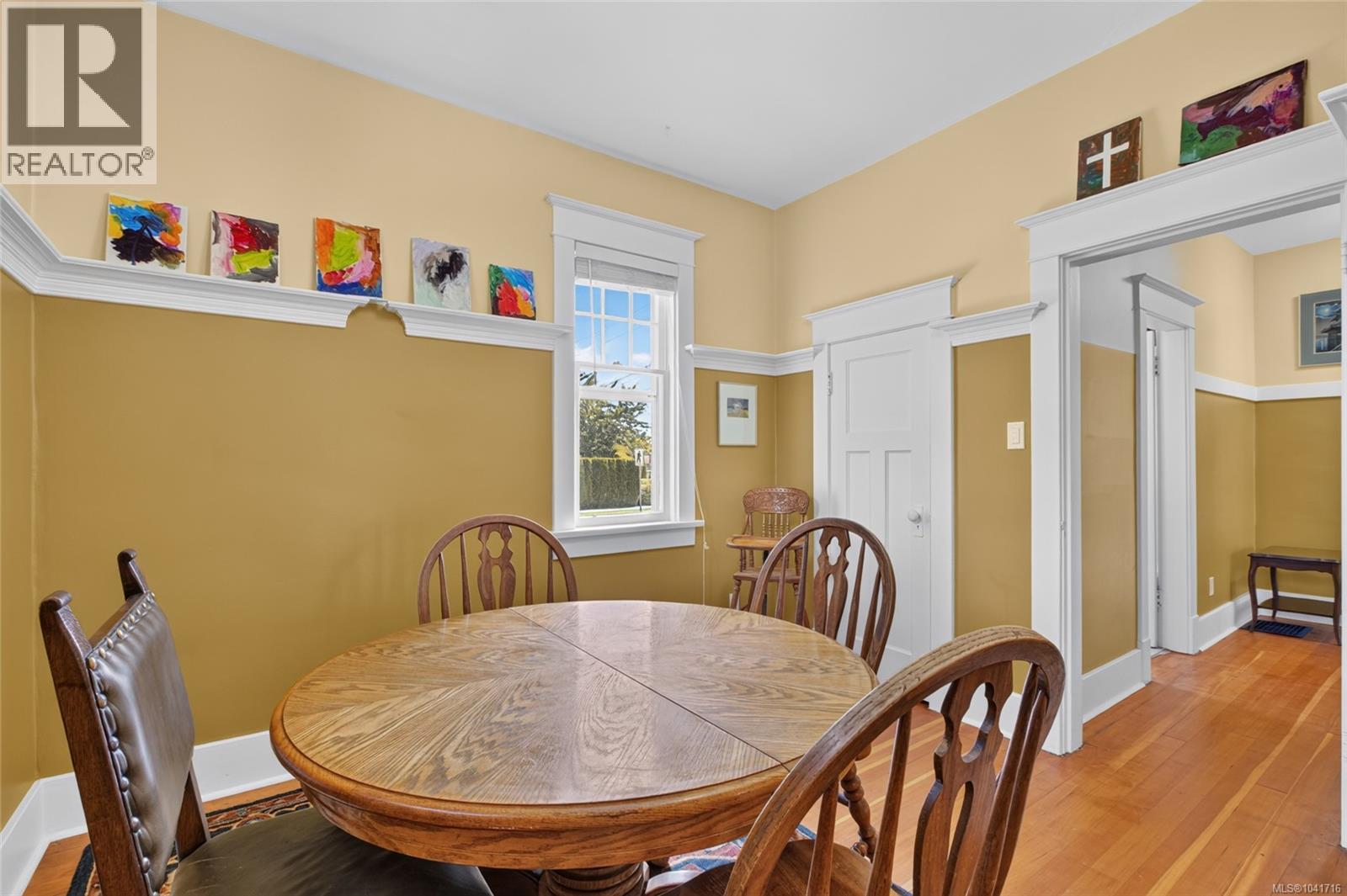307 3rd St - 26