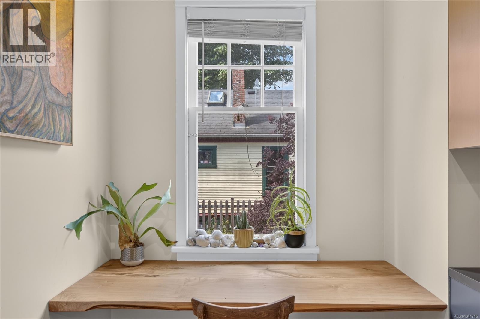 307 3rd St - 23