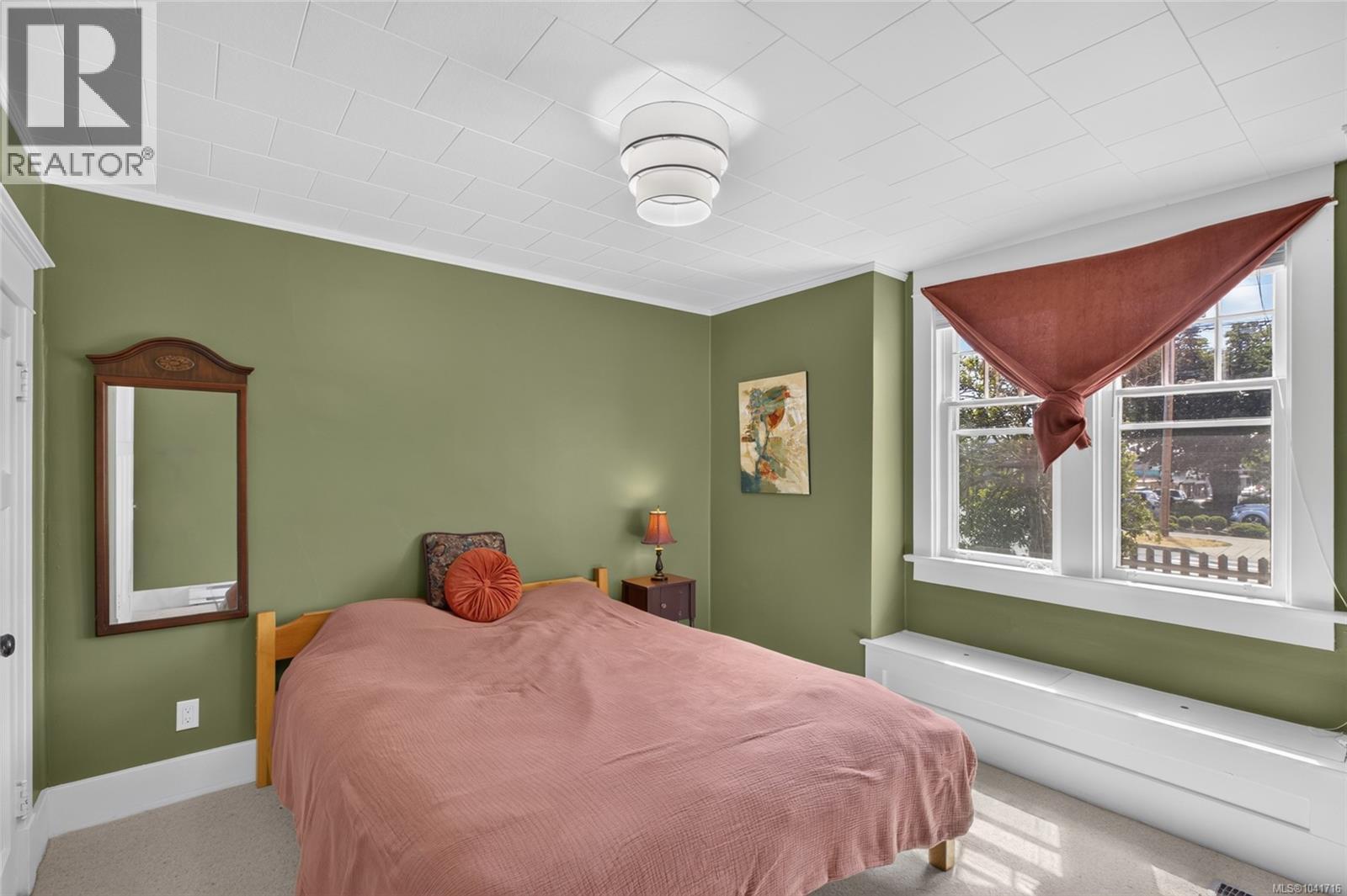 307 3rd St - 6