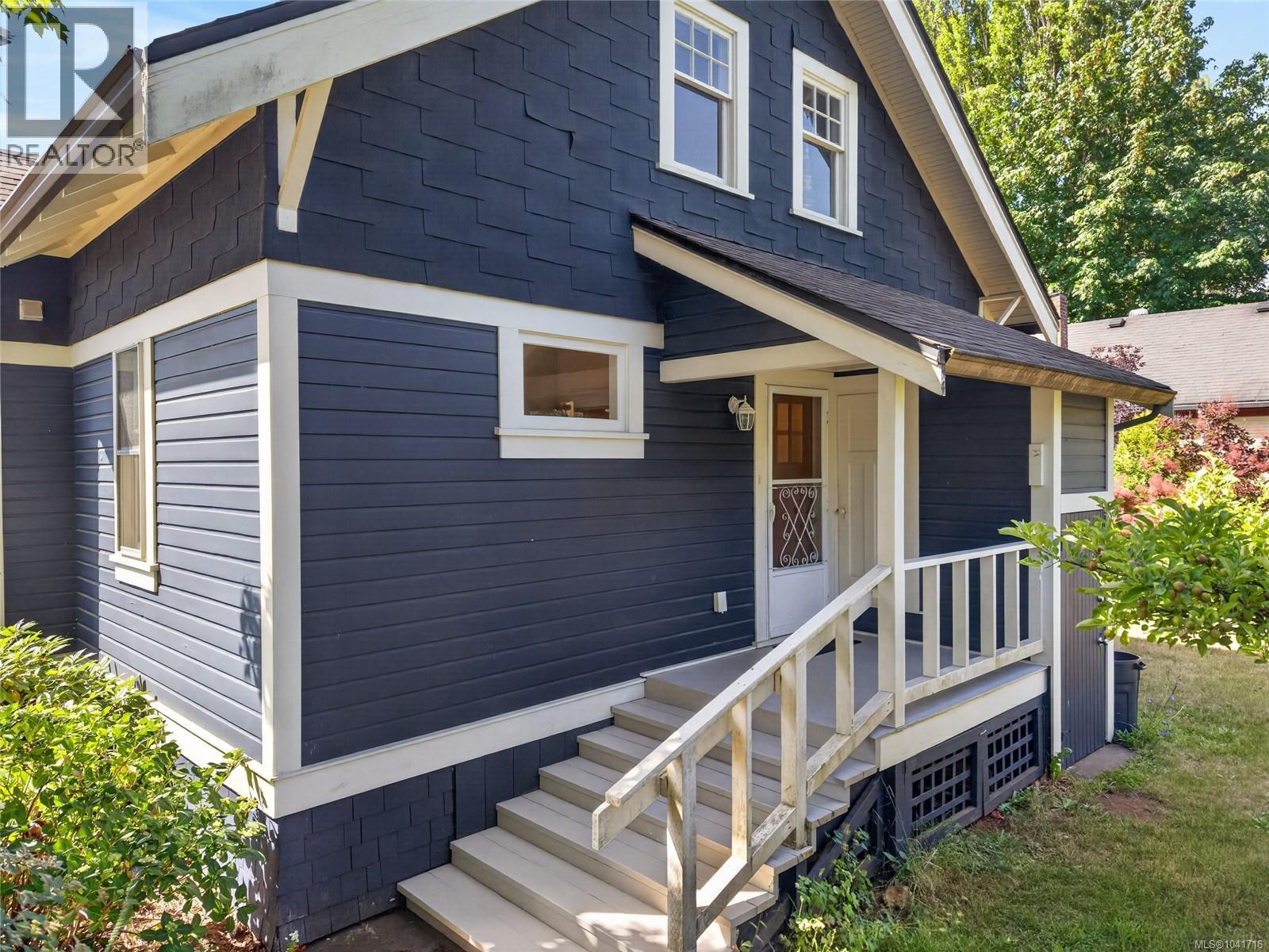 307 3rd St - 65