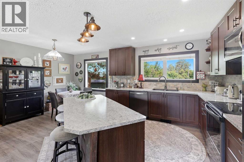 2305 17 Street - 13