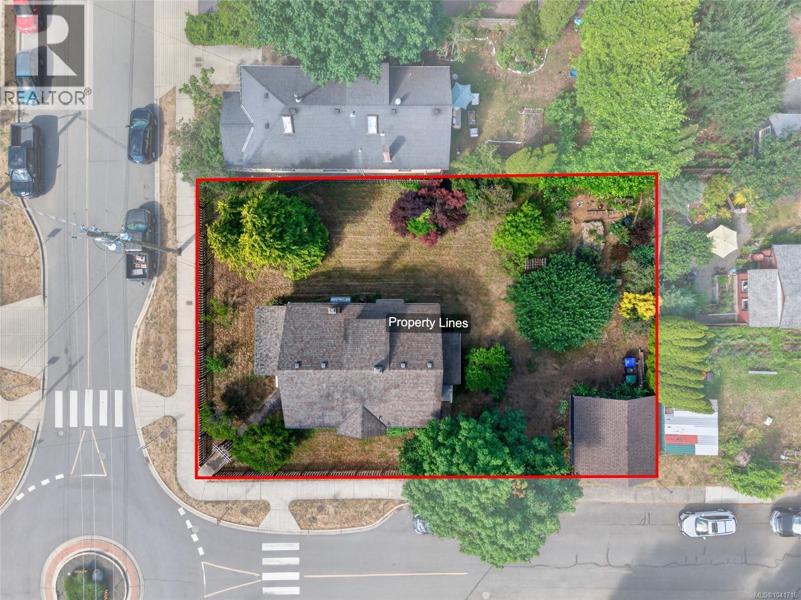 307 3rd St - 11