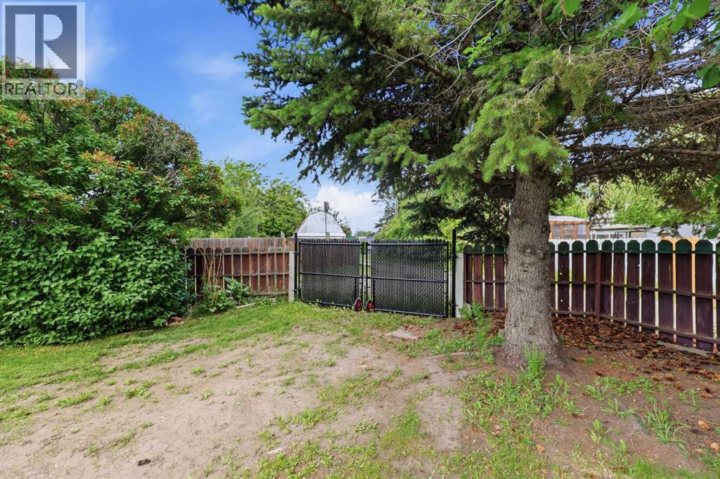2305 17 Street - 30