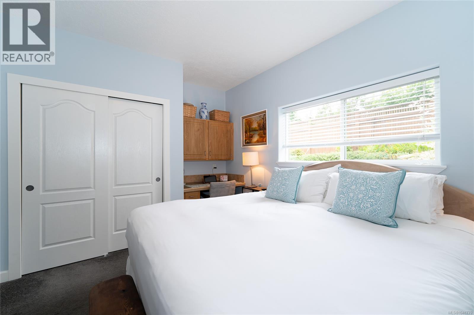 3023 Oak St - 23