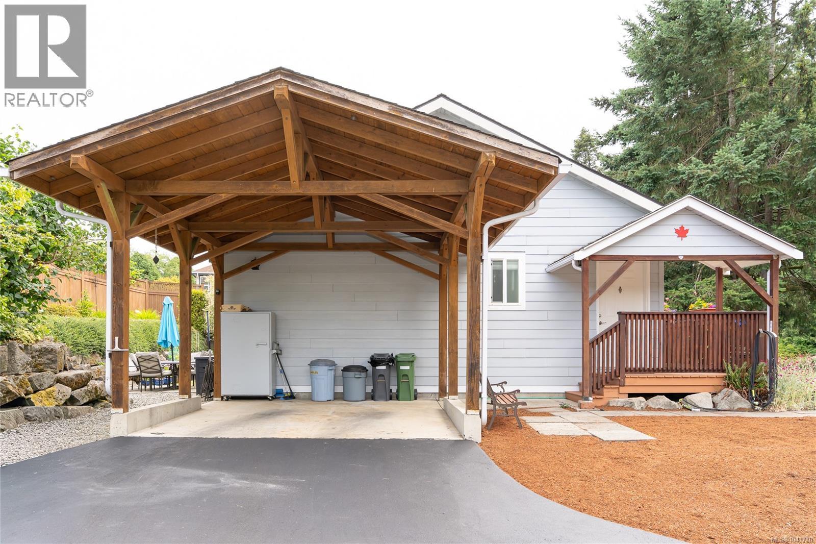 3023 Oak St - 4