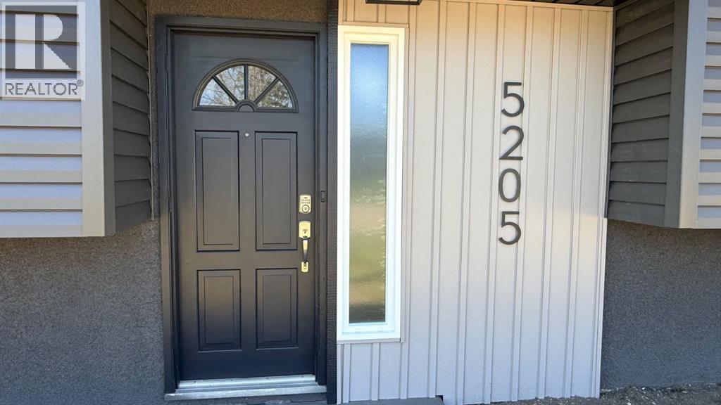 5205 32 Street - 3