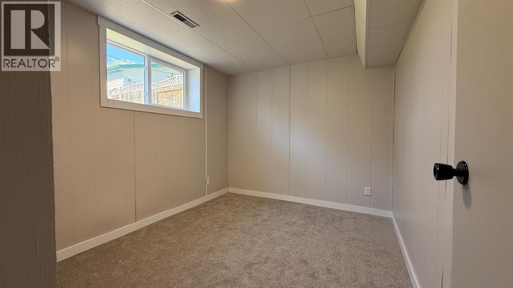 5205 32 Street - 30