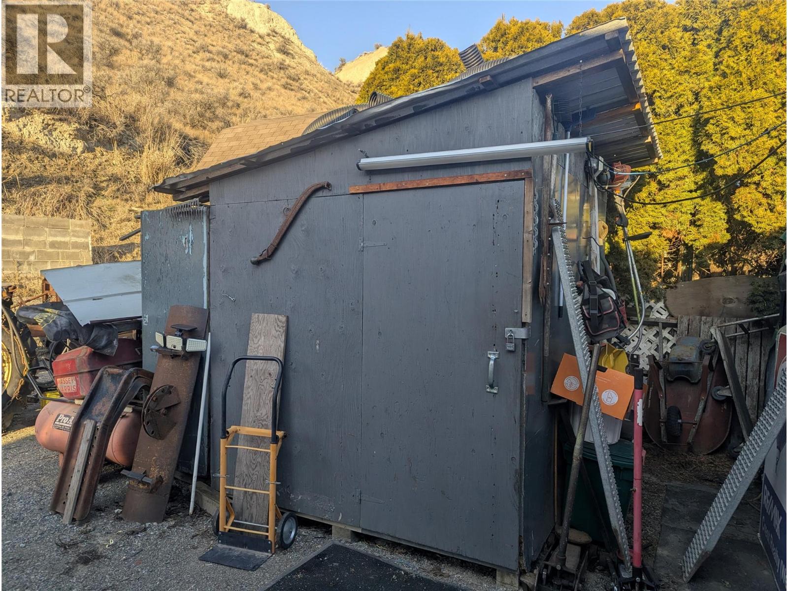 4893 Gerella Road - 37