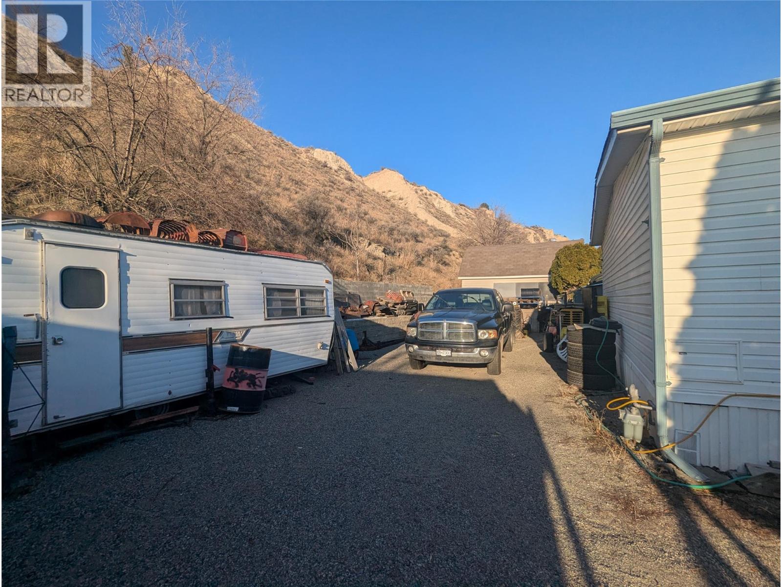 4893 Gerella Road - 39