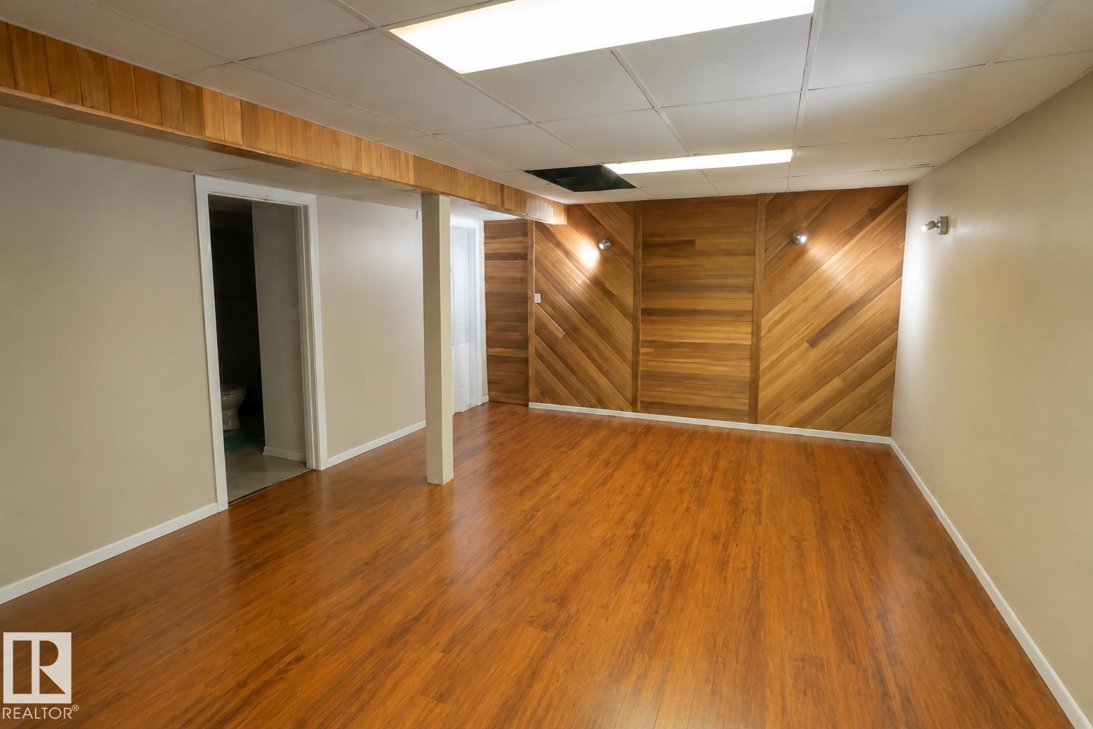 10439 36A Ave NW - 12