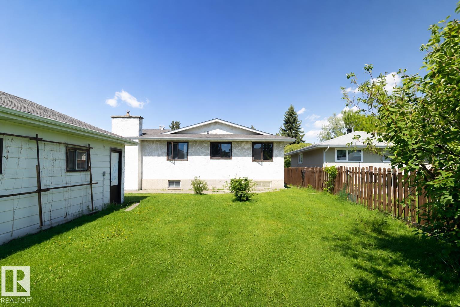 10439 36A Ave NW - 20
