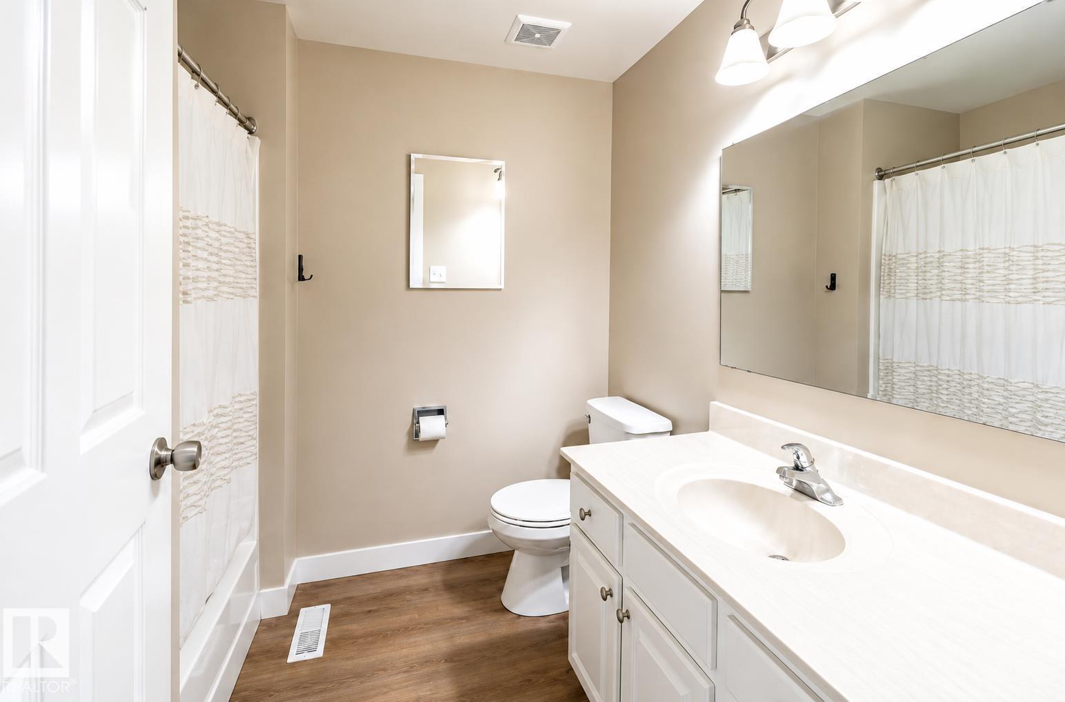 10439 36A Ave NW - 6